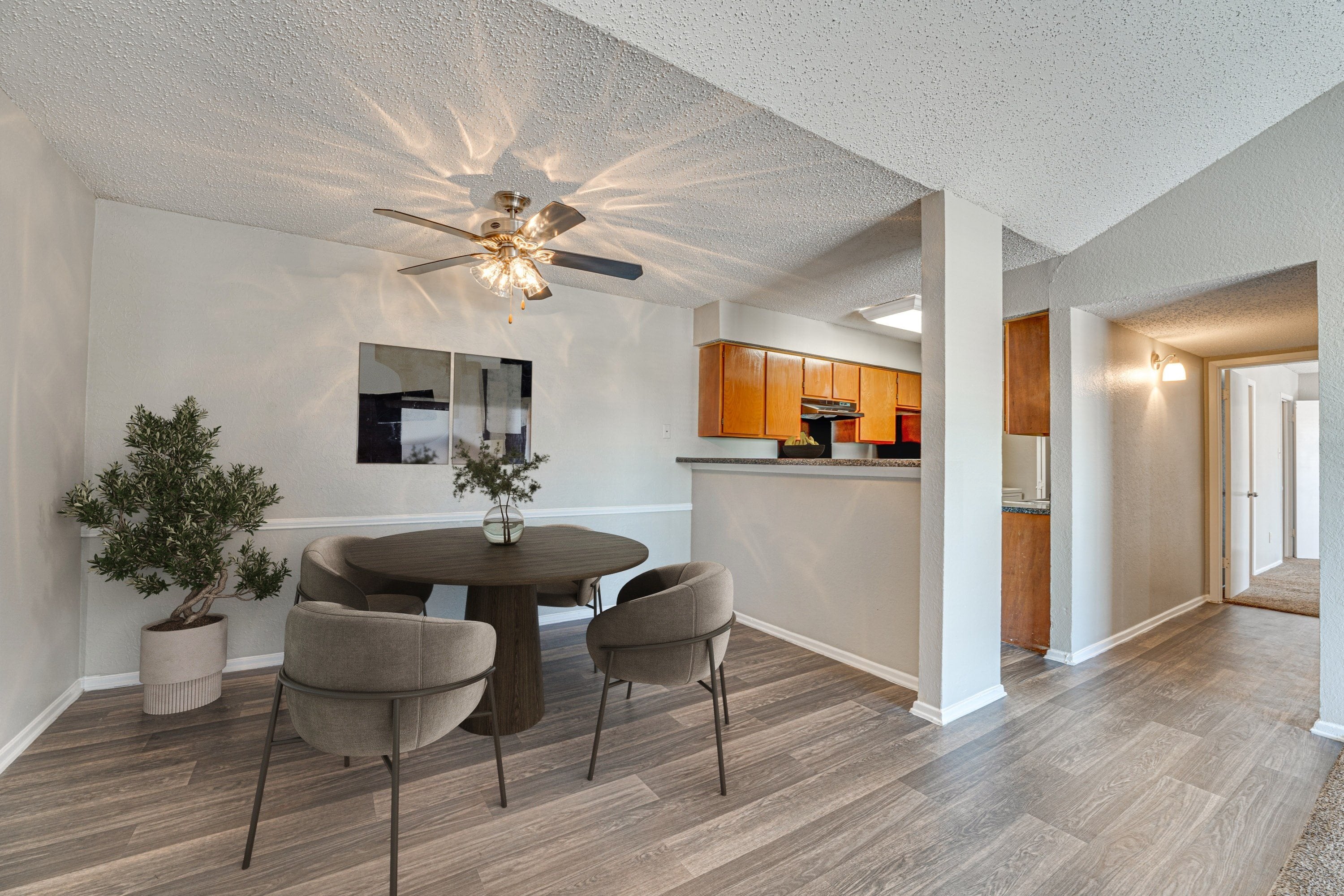 Artistic Finished Dining Room at Bardin Oaks Apartments, Texas, 76018